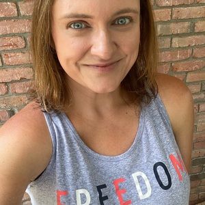 Meet your Posher, Emilee